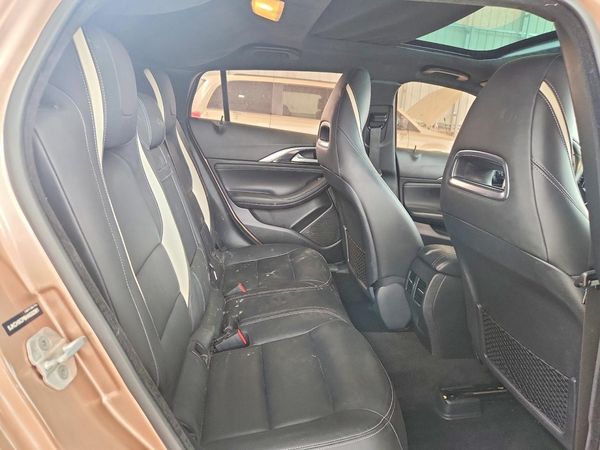 2017 INFINITI QX30