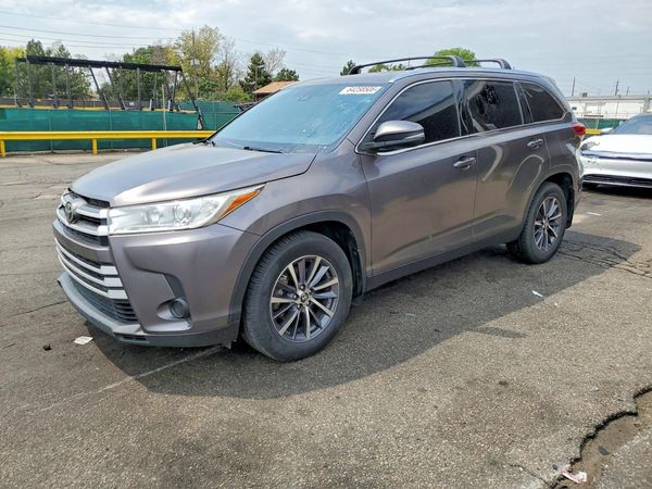2019 TOYOTA HIGHLANDER SE/XLE