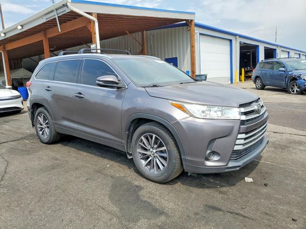 2019 TOYOTA HIGHLANDER SE/XLE