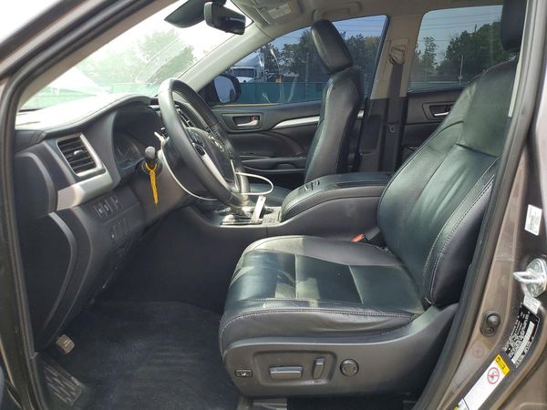 2019 TOYOTA HIGHLANDER SE/XLE