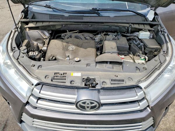 2019 TOYOTA HIGHLANDER SE/XLE