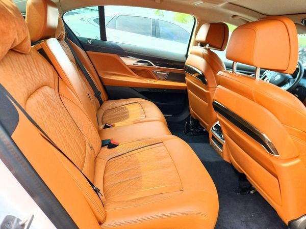 2021 BMW 750 xDrive