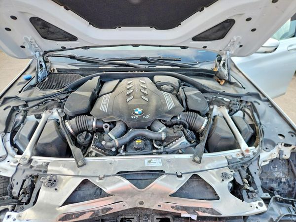 2021 BMW 750 xDrive
