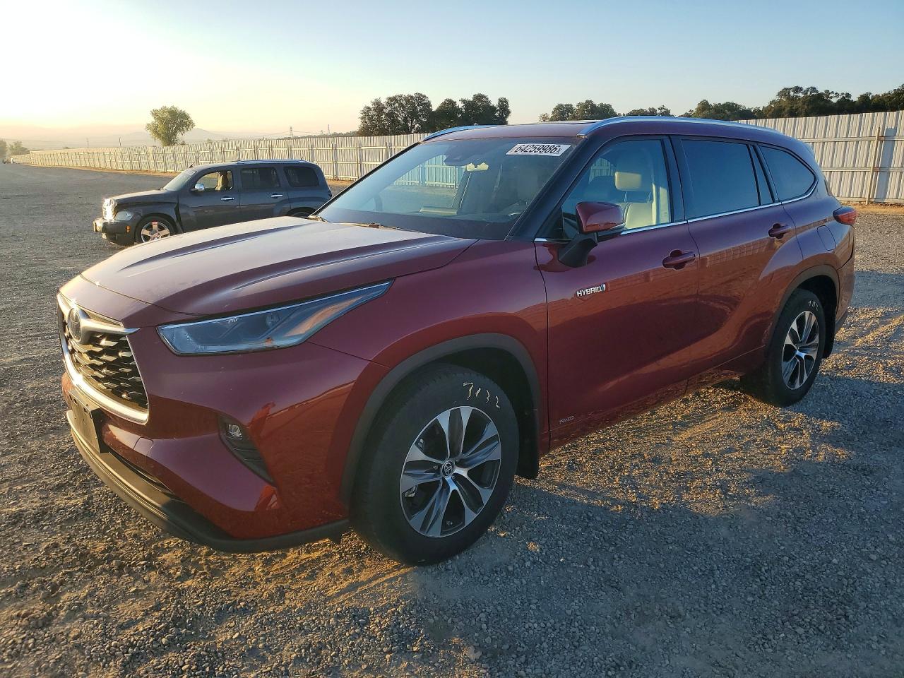2021 TOYOTA HIGHLANDER XLE