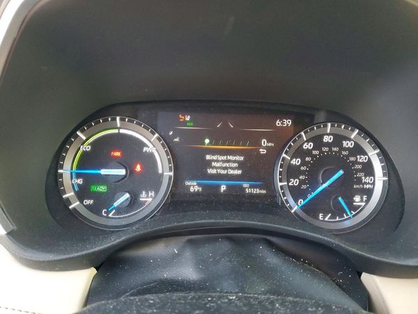 2021 TOYOTA HIGHLANDER XLE
