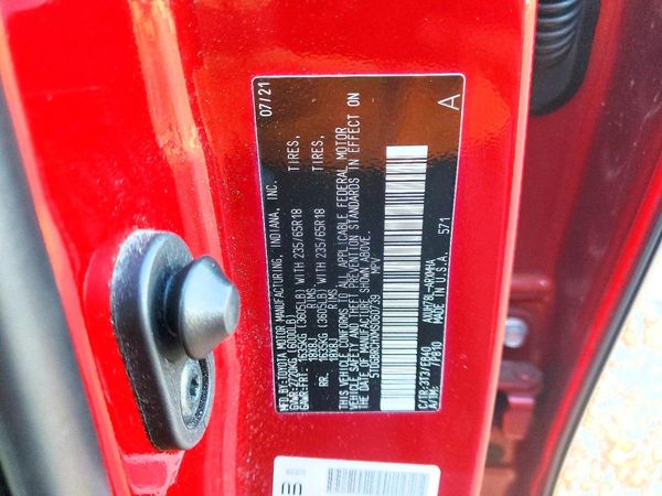 2021 TOYOTA HIGHLANDER XLE