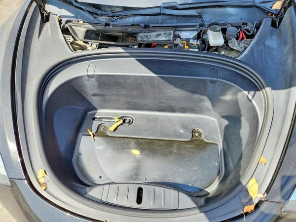 2019 TESLA MODEL 3 — Engine bay