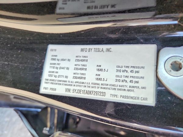 2019 TESLA MODEL 3 — VINS