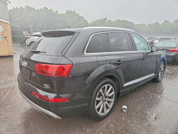 2018 AUDI Q7 quattro Prestige