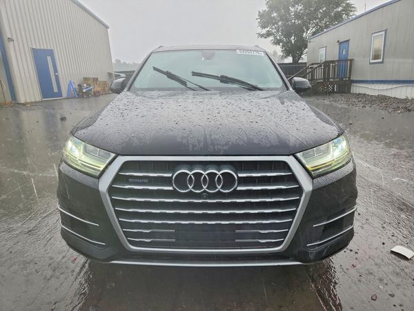 2018 AUDI Q7 quattro Prestige