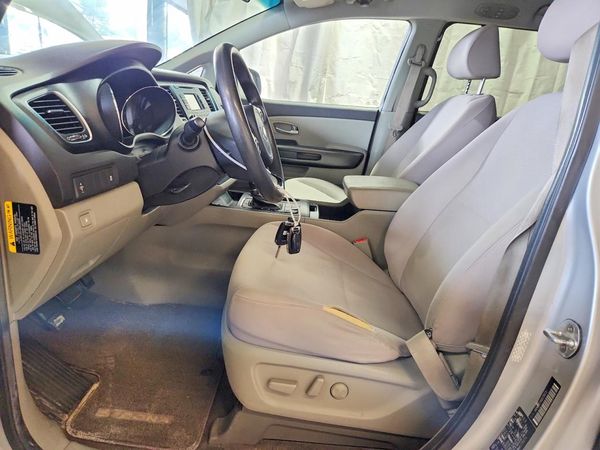 2016 KIA SEDONA LX - Middle-low
