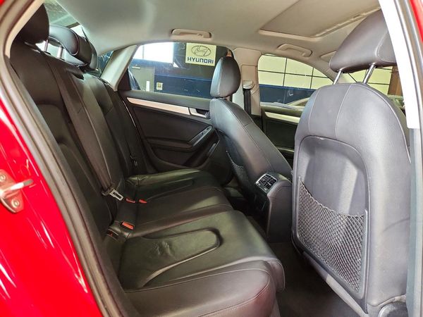 2015 AUDI A4 quattro Premium