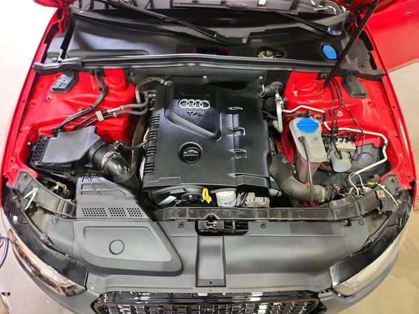 2015 AUDI A4 quattro Premium
