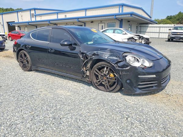 2014 PORSCHE PANAMERA Base (2WD), 4 (4WD)