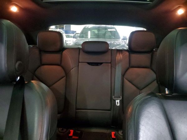 2016 PORSCHE MACAN