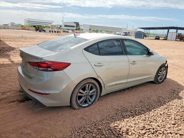 2017 HYUNDAI ELANTRA