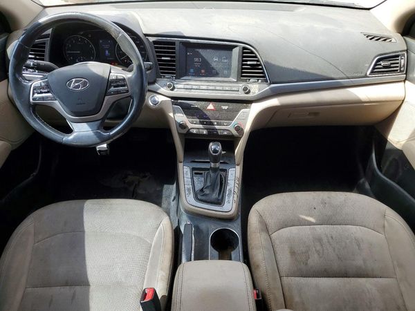 2017 HYUNDAI ELANTRA