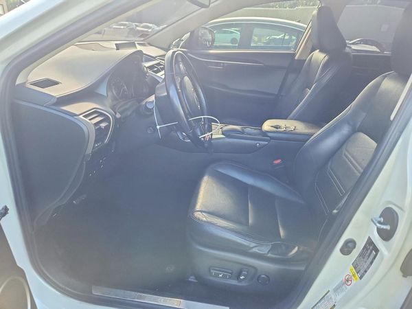 2015 LEXUS NX 200t Luxury