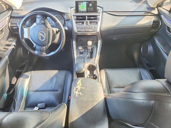 2015 LEXUS NX 200t Luxury