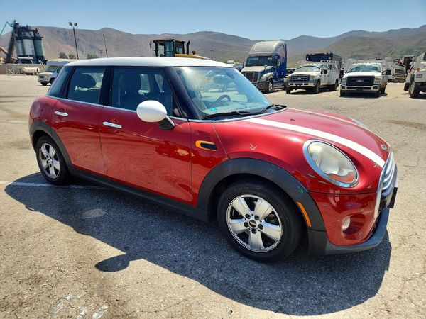 2015 MINI COOPER