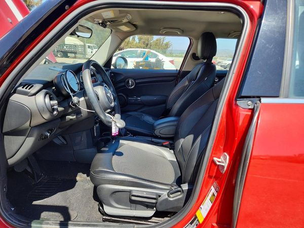 2015 MINI COOPER