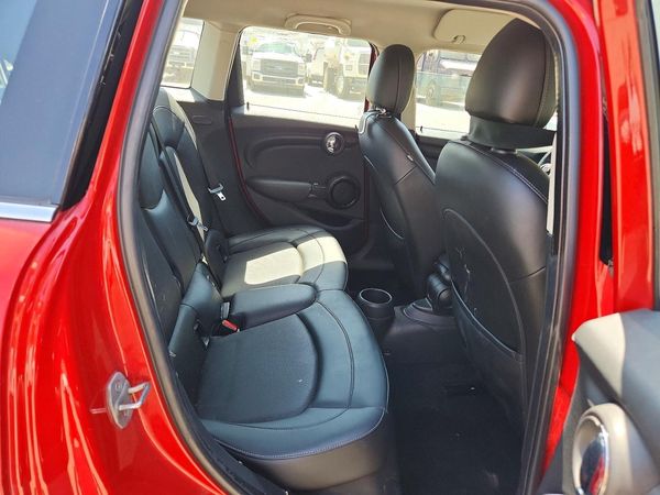 2015 MINI COOPER