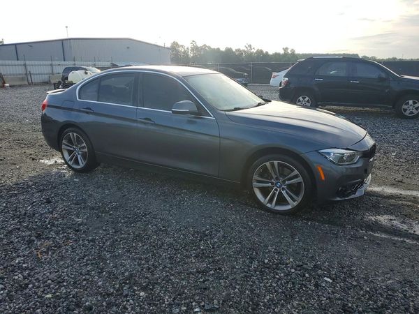 2018 BMW 330