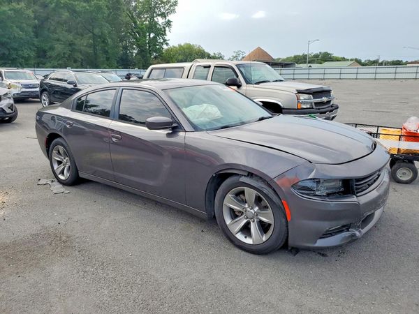 2016 DODGE CHARGER SXT