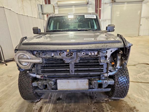 2022 FORD BRONCO