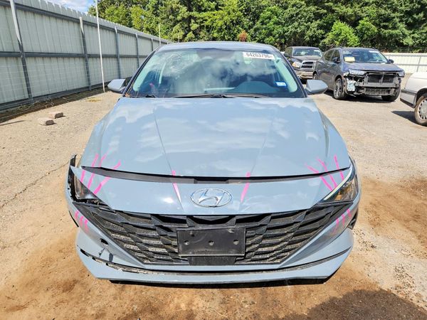 2021 HYUNDAI ELANTRA
