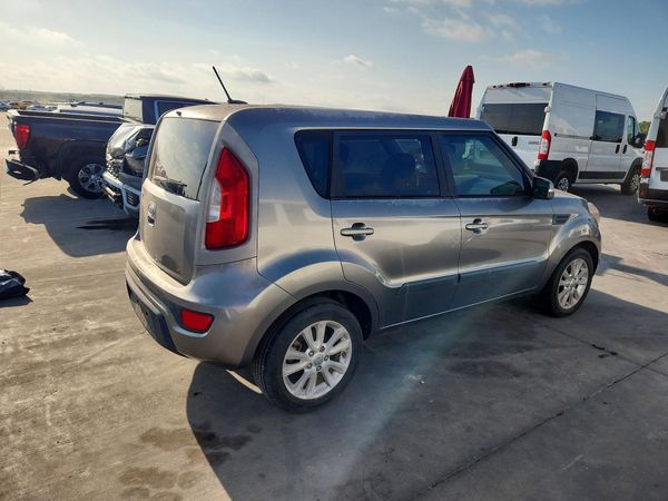 2012 KIA SOUL GL