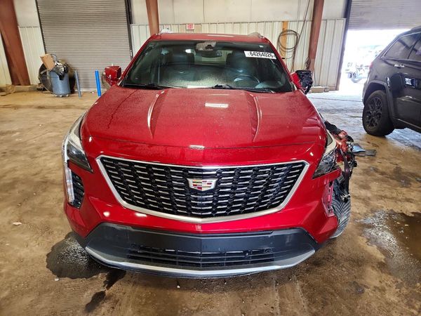 2021 CADILLAC XT4 Premium Luxury