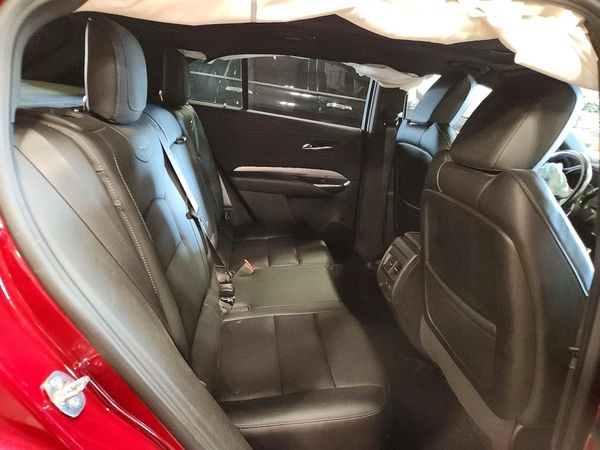 2021 CADILLAC XT4 Premium Luxury
