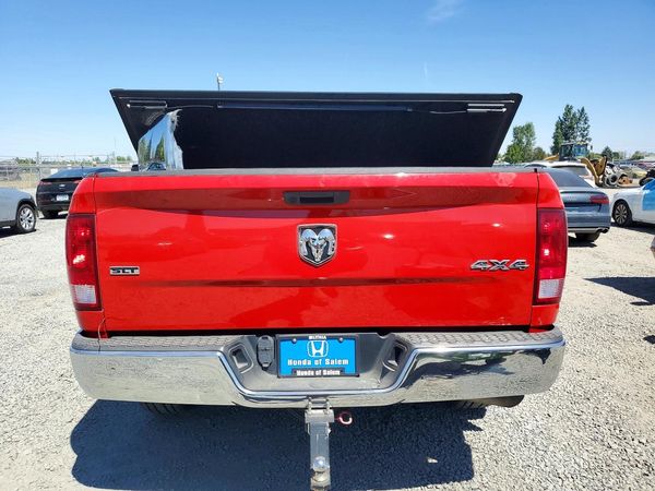 2019 RAM 1500 CLASSIC SLT