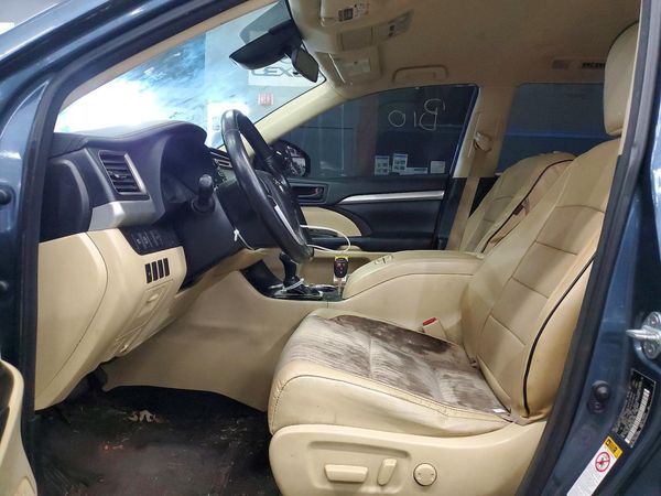 2018 TOYOTA HIGHLANDER LE/LE Plus