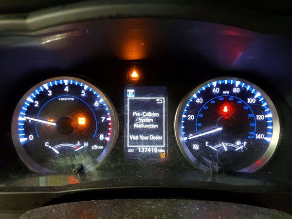 2018 TOYOTA HIGHLANDER LE/LE Plus
