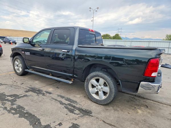 2017 RAM 1500 SLT