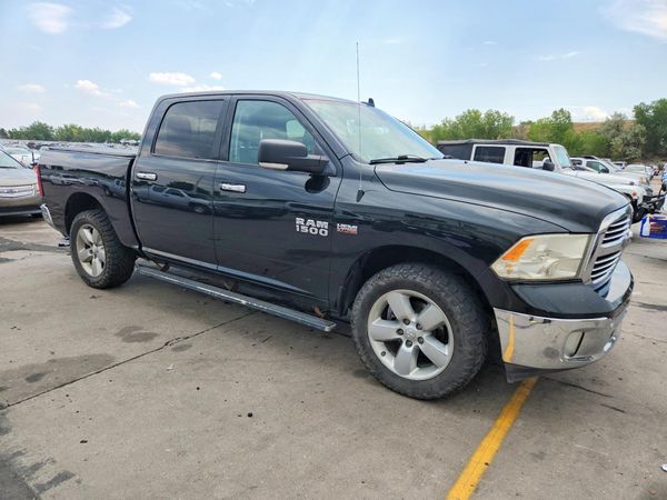 2017 RAM 1500 SLT