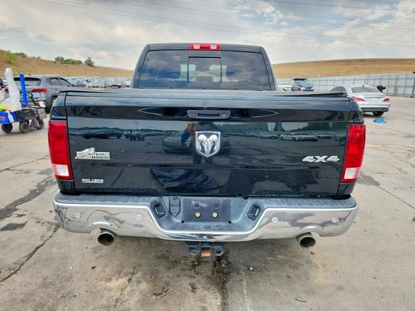 2017 RAM 1500 SLT
