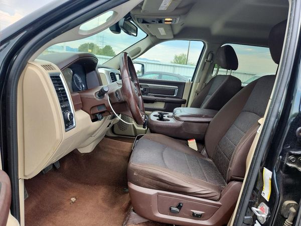 2017 RAM 1500 SLT