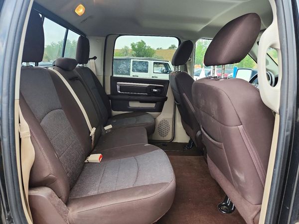 2017 RAM 1500 SLT