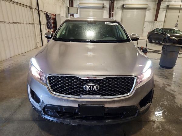 2018 KIA SORENTO L, LX
