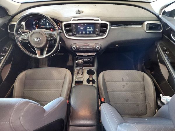 2018 KIA SORENTO L, LX