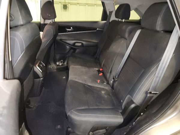 2018 KIA SORENTO L, LX