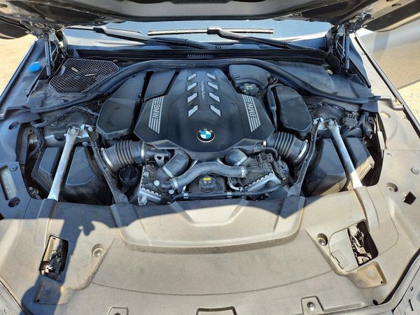 2022 BMW 750 xDrive