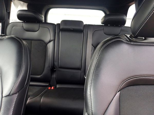 2025 JEEP CHEROKEE Laredo, Altitude — SUVN
