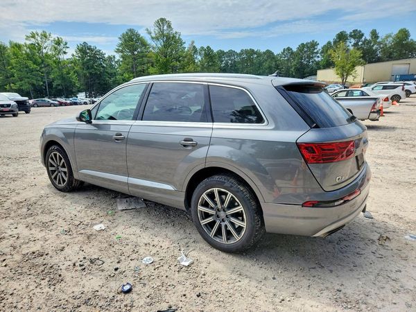 2017 AUDI Q7 quattro Premium Plus