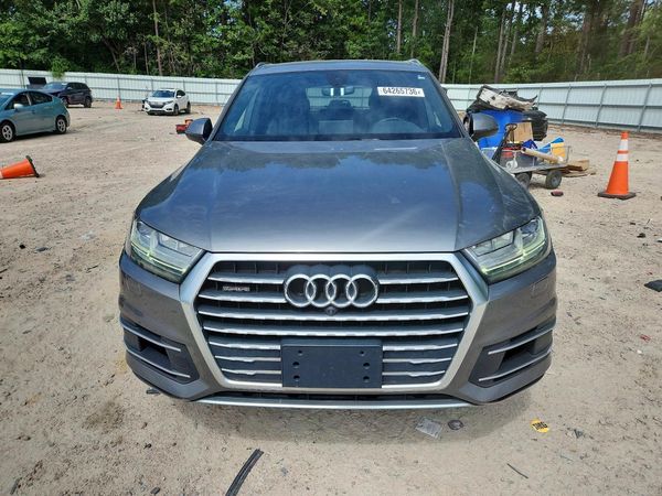 2017 AUDI Q7 quattro Premium Plus