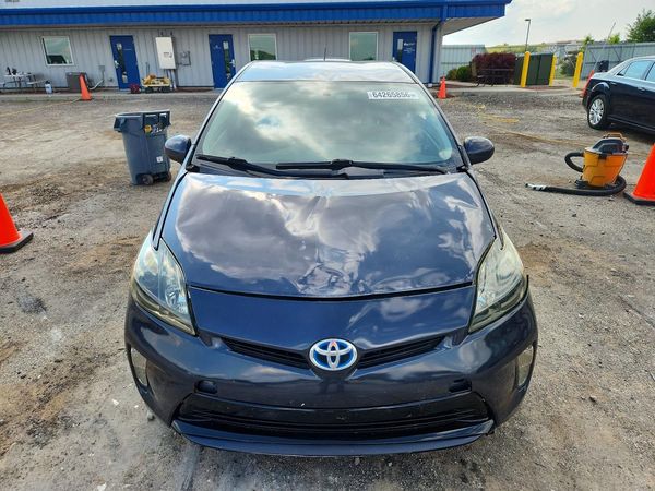 2014 TOYOTA PRIUS