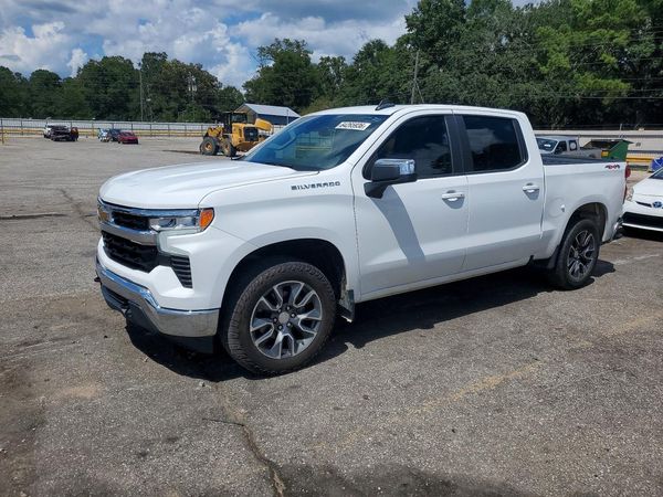 2022 CHEVROLET SILVERADO LT